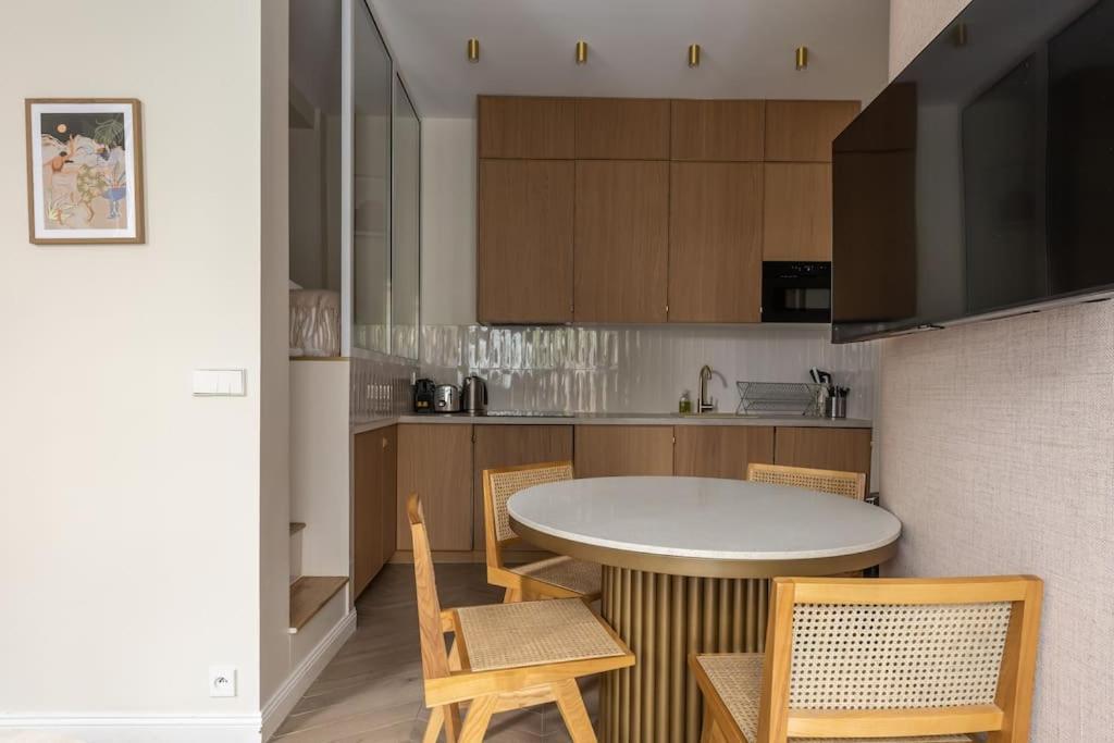 Elegant 4-Star Stay In Central Paris - Suite Apart Exterior photo