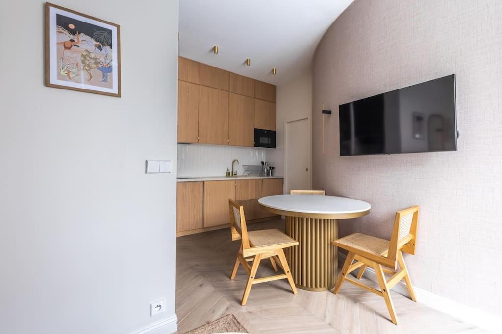 Elegant 4-Star Stay In Central Paris - Suite Apart Exterior photo